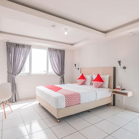 OYO Flagship 210 Amethyst Kemayoran Cakarta Dış mekan fotoğraf