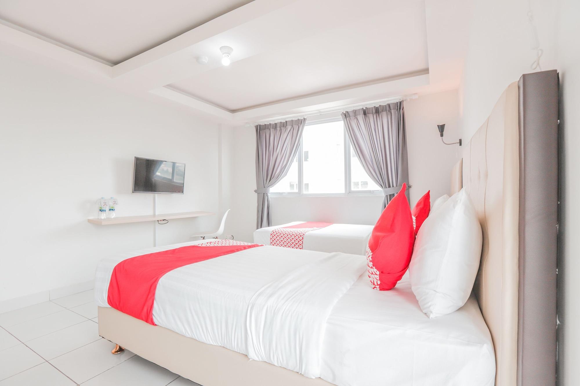 OYO Flagship 210 Amethyst Kemayoran Cakarta Dış mekan fotoğraf