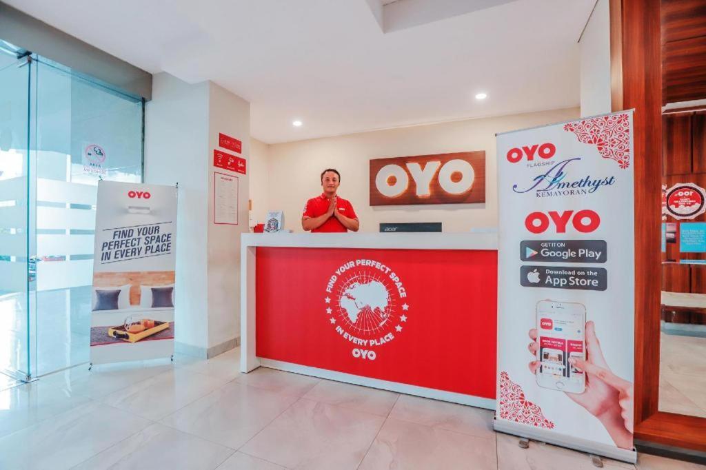 OYO Flagship 210 Amethyst Kemayoran Cakarta Dış mekan fotoğraf