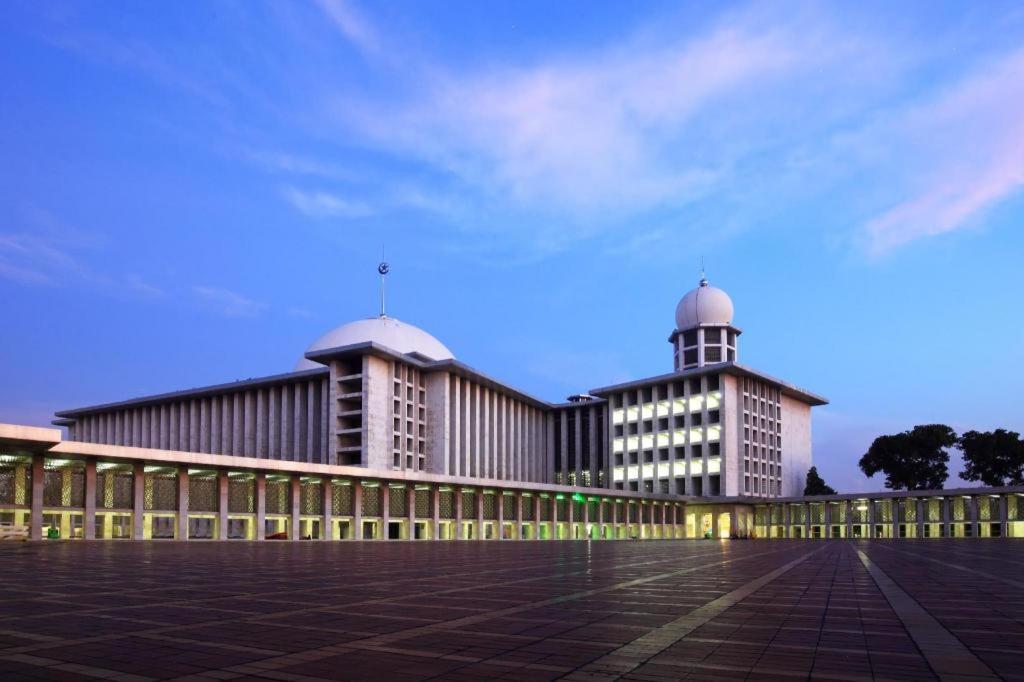 OYO Flagship 210 Amethyst Kemayoran Cakarta Dış mekan fotoğraf