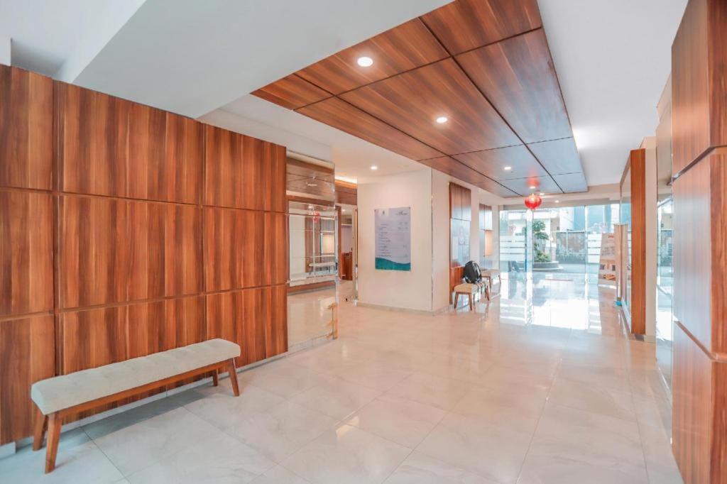 OYO Flagship 210 Amethyst Kemayoran Cakarta Dış mekan fotoğraf