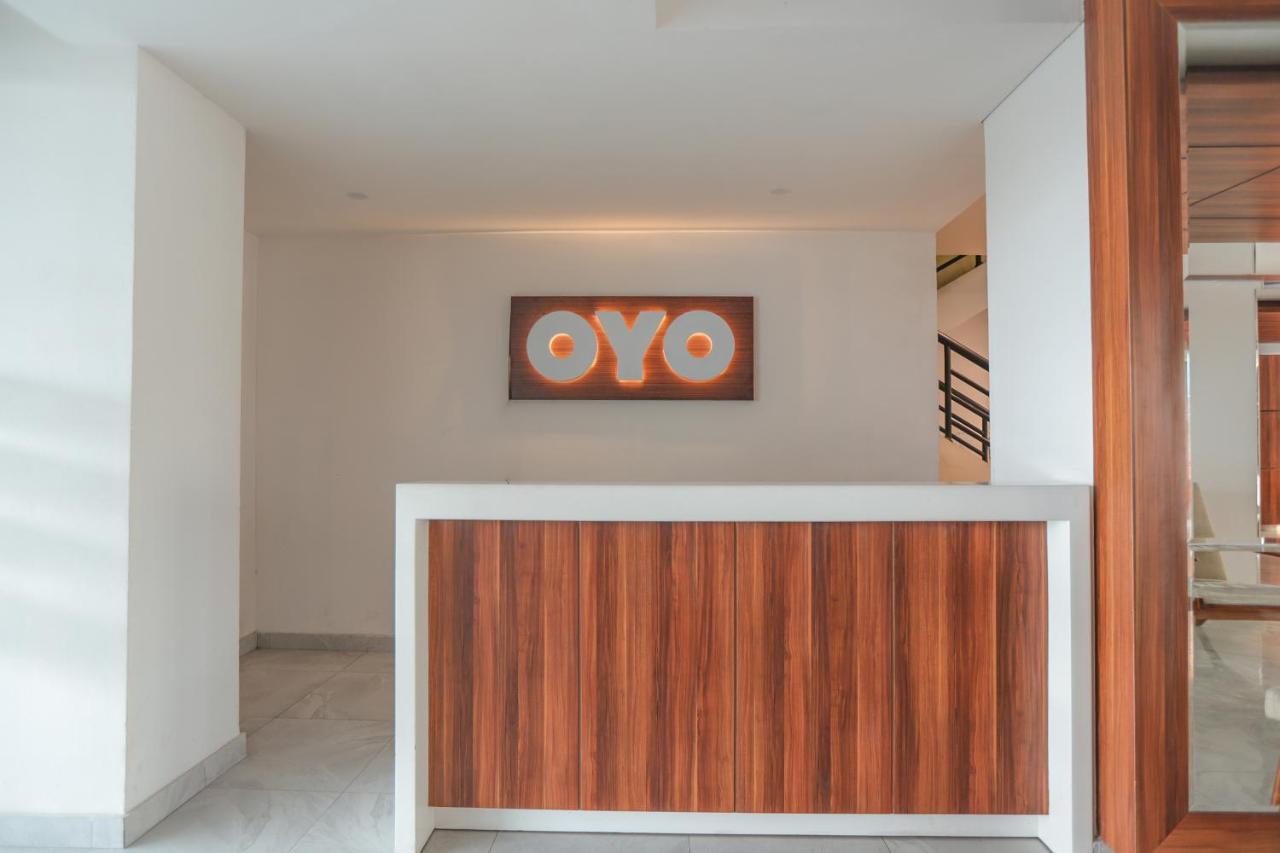 OYO Flagship 210 Amethyst Kemayoran Cakarta Dış mekan fotoğraf