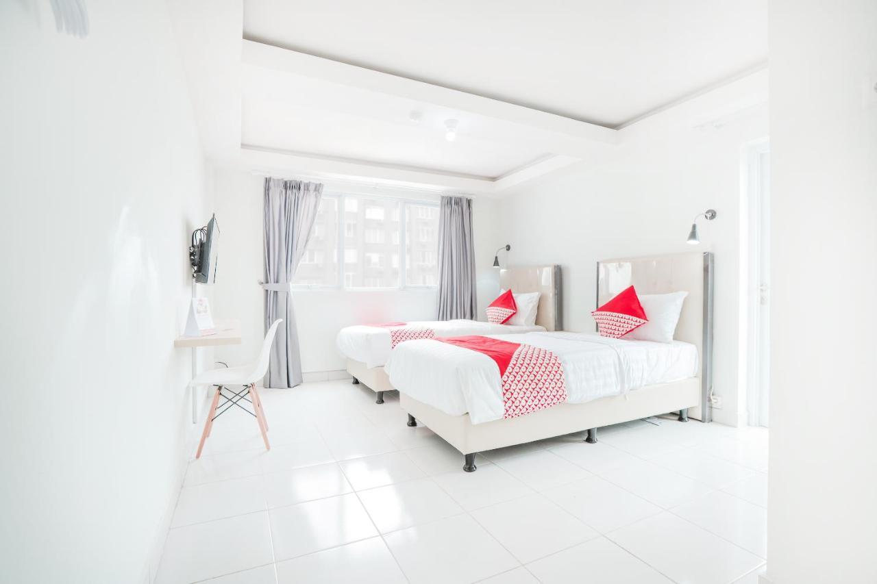 OYO Flagship 210 Amethyst Kemayoran Cakarta Dış mekan fotoğraf