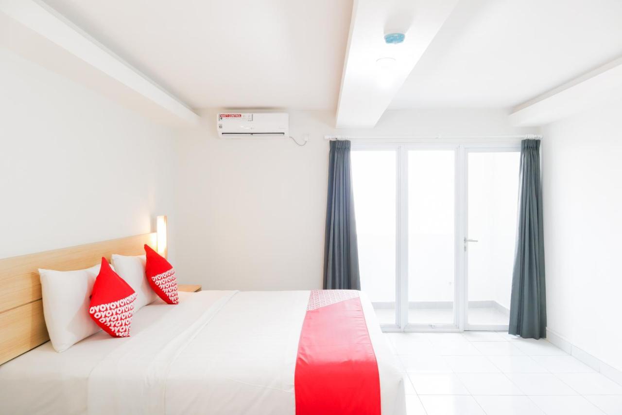 OYO Flagship 210 Amethyst Kemayoran Cakarta Dış mekan fotoğraf
